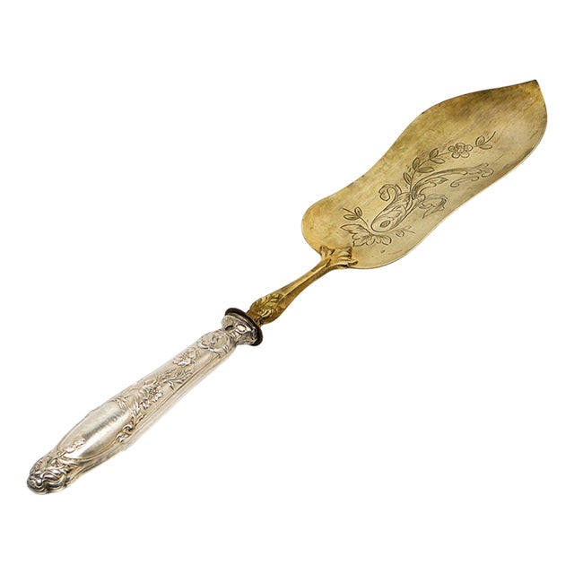 Eclectic Silver Plated Cake Shoulder, 1900s For Sale