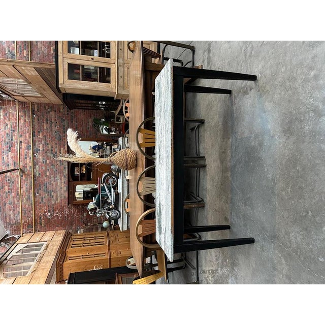 Cette console a été totalement restaurée Nous avons conservé la sublime patine du plateau ! Ses dimensions sont idéales...