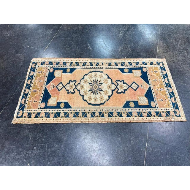 Turkish Turkish Vintage Rug 3'11" x 6'5" #17465 For Sale - Image 3 of 8