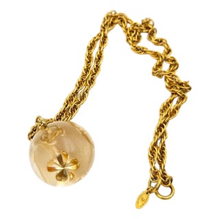Chanel Vintage Gold Plated CC Bag Tortoise Motif Large Ball Pendant Necklace For Sale