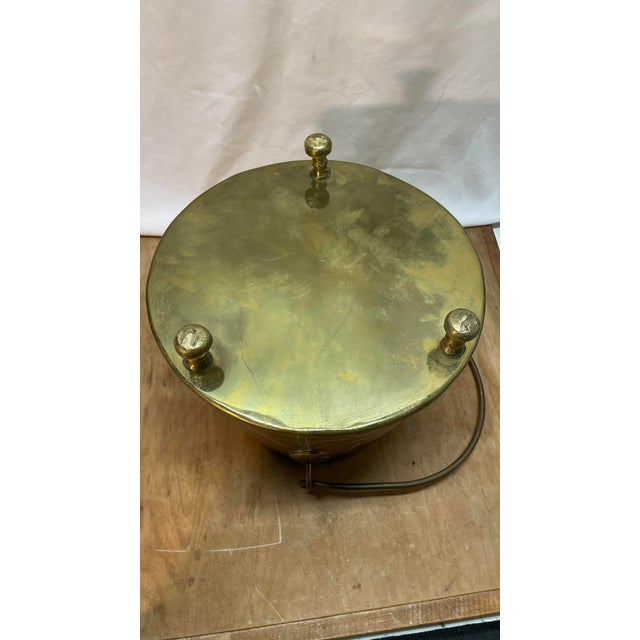 Antique Copper Brass Claw Footed Dovetailed Lidded Bucket Coal Scuttle For Sale In Chicago - Image 6 of 8