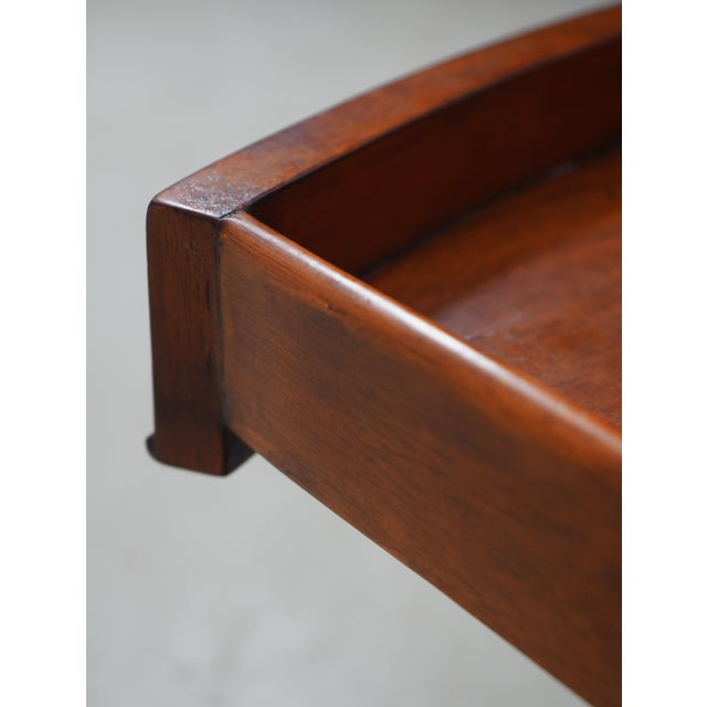 1990s Theodore Alexander Oval Mahogany 2 Drawer Coffee Table For Sale - Image 5 of 16