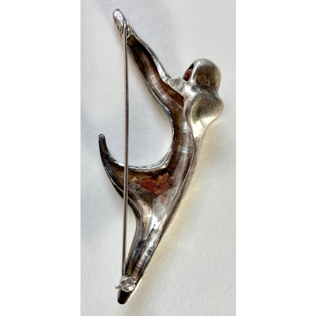 Abstract 1981 “Dance” Cast Sterling Figural Pin by Nic Jonk For Sale - Image 3 of 9