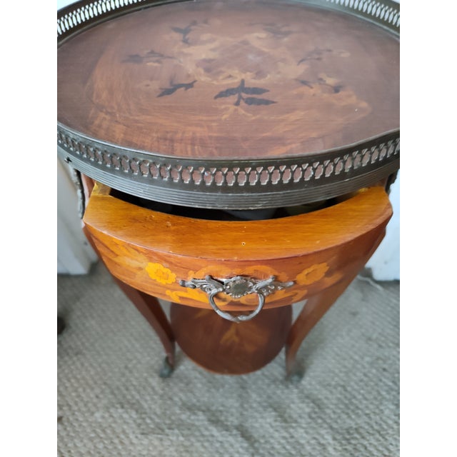 Early 18th Century French Louis the 15th the Court Table For Sale - Image 4 of 4