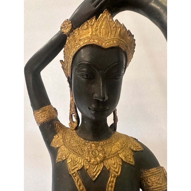 Figurative 1970s Kneeling Female Sculpture For Sale - Image 3 of 9