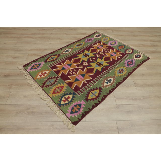 Size: 3.9 x 5.5 ft ( 120 x 170 cm) 47 x 66 inches Color: Organic Natural Dye ( Green,Burgundy,Pink,Yellow ) Material: 100%...