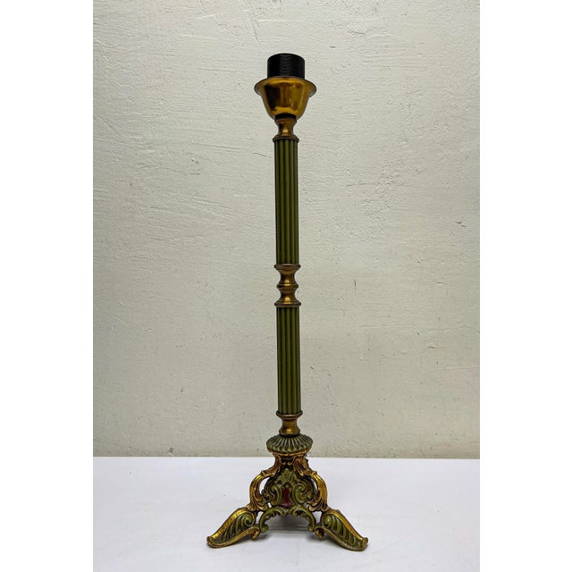 Louis XV French Polychrome and Gilded Tripod Table Lamp, 1930s For Sale - Image 11 of 12