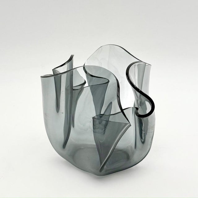 Space Age Polymethacrylate Tissue Vase by Luigi Massoni for Fratelli Guzzini, 1970s For Sale - Image 10 of 12