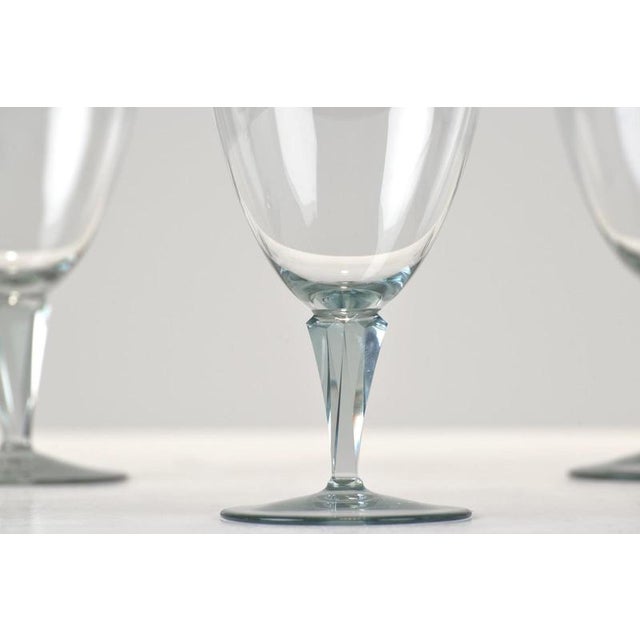 White Wine Glasses by Wilhelm Wagenfeld for VLG Weisswasser, Germany, 1937, Set of 5 For Sale - Image 5 of 8