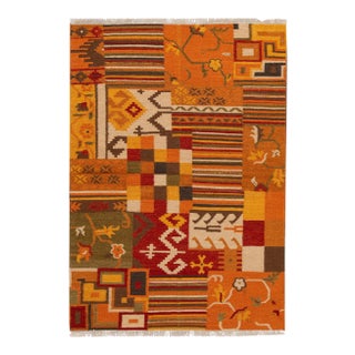 21st Century Modern Kilim Rug 4 '7'' X 6' 5''. For Sale