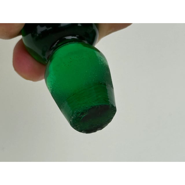 Cruet: 1950s Vintage Teal-Emerald Green Crackle Glass Olive Oil or Vinegar Cruet, Vintage Mid Century For Sale - Image 9 of 9