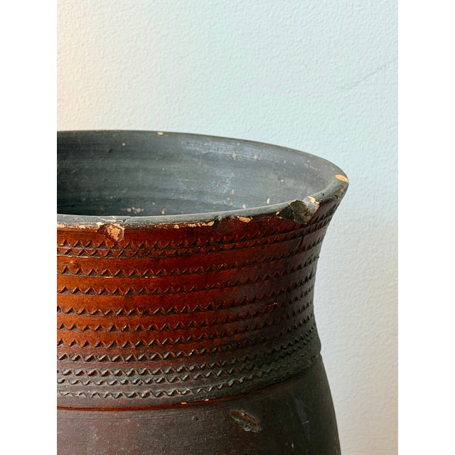 Large African Folk Art Earthenware Vessel | Early 20th Century For Sale - Image 12 of 15