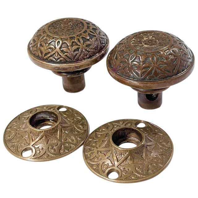 Metal 1870s Antique American Cast Bronze Door Knobs With Rosettes - A Pair For Sale - Image 7 of 8