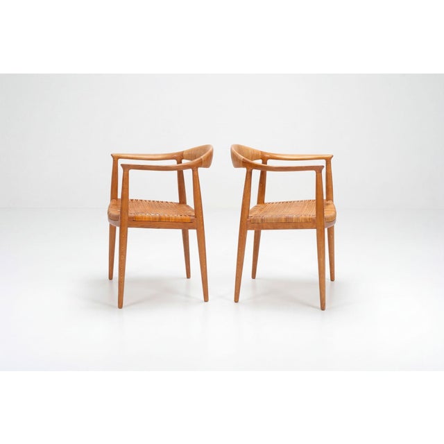 Hans Wegner for Johannes Hansen “The Chair” Dining Chairs Set of Six in Oak 1960 For Sale In Chicago - Image 6 of 14