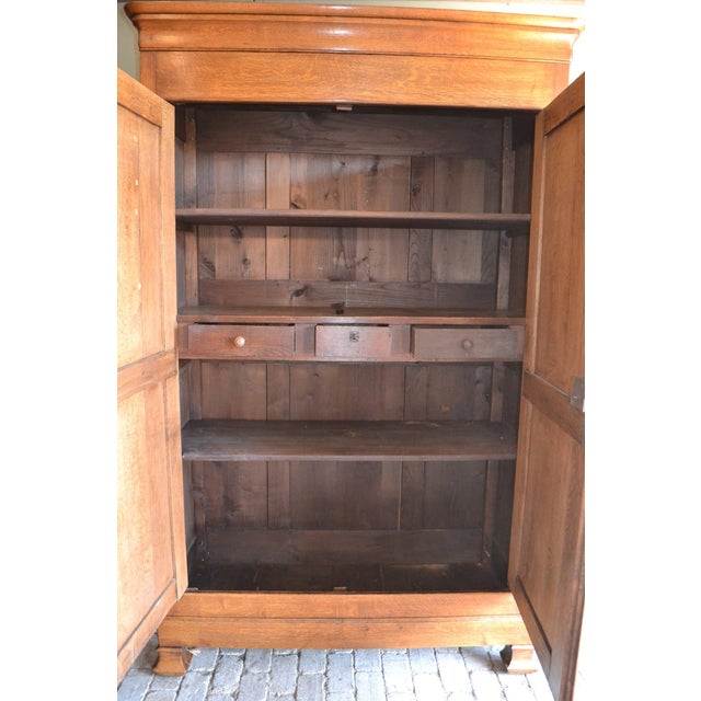 19th-century French oak Louis Philippe cabinet. Height: 228 cm. Width: 145 cm. Depth: 60 cm. Fully removable. Shelves and...