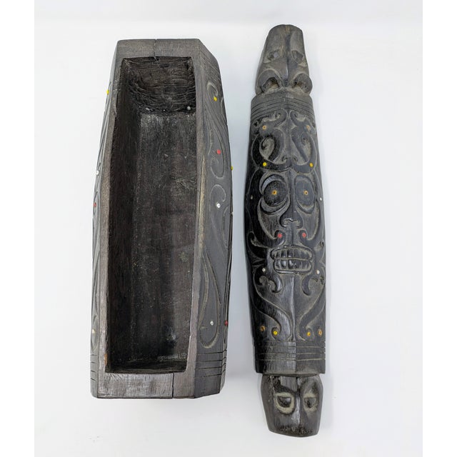 1940s Dayak Tribe Artisan Carved Medicine Box For Sale - Image 10 of 11