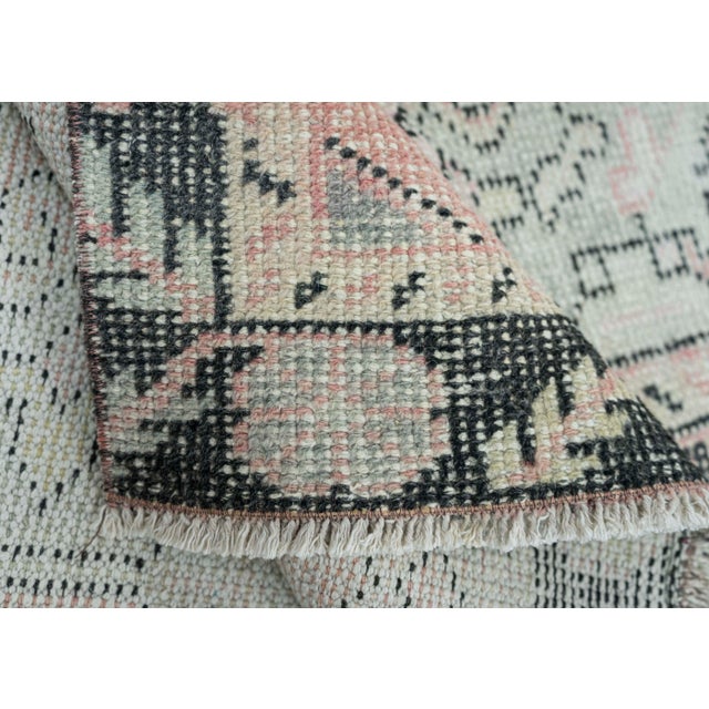Turkish Vintage Rug 2'7" x 9'7" #19814 For Sale In Houston - Image 6 of 8