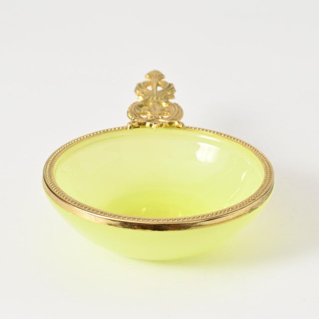 1960s Italian Uranium Opaline Glass Bowl from Vincenzo Nason, 1960s For Sale - Image 5 of 12