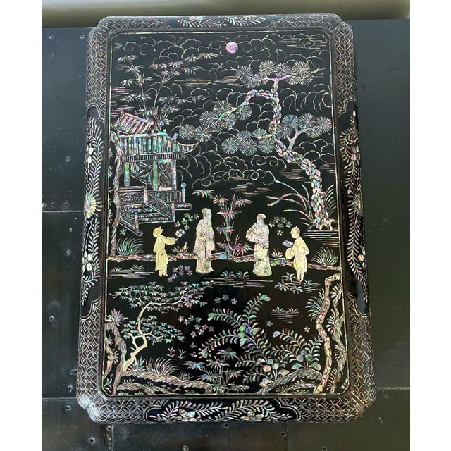 Antique Japanese Lacquer and Inlay Box from Ryukyu Island For Sale - Image 11 of 18