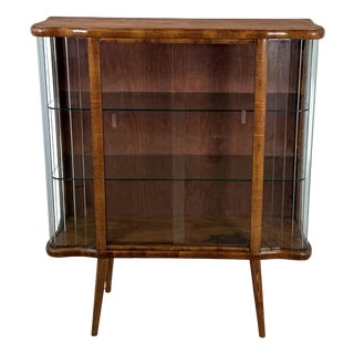 Vintage Art Deco Display Cabinet with Glass Slats in Warm Walnut Veneer, 1950s For Sale