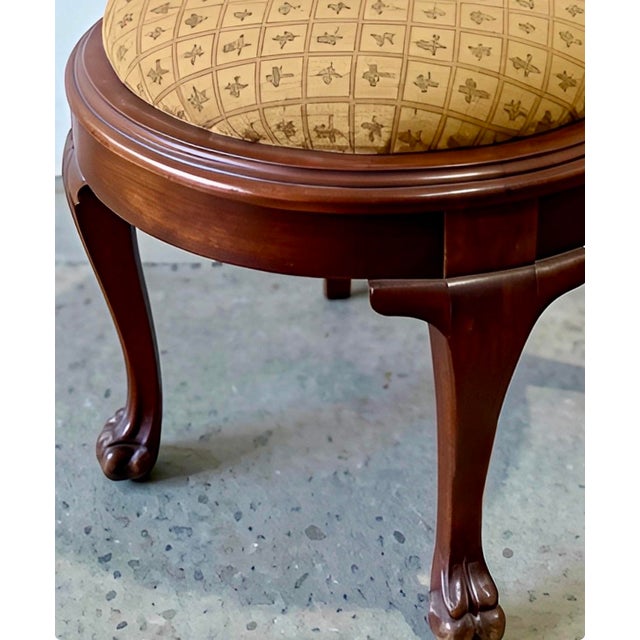 Wood Antique Chippendale-Style Carved Mahogany Side Chair With Pierced Scrollwork Back For Sale - Image 7 of 8