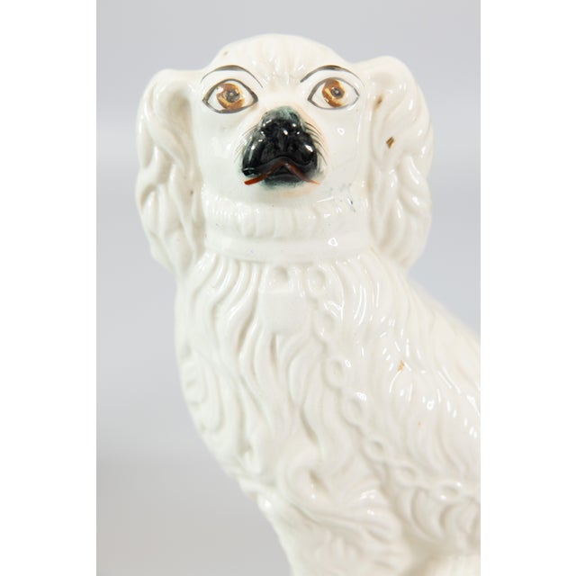 Staffordshire Antique 19th Century English Staffordshire Spaniel Dogs - A Pair For Sale - Image 4 of 11