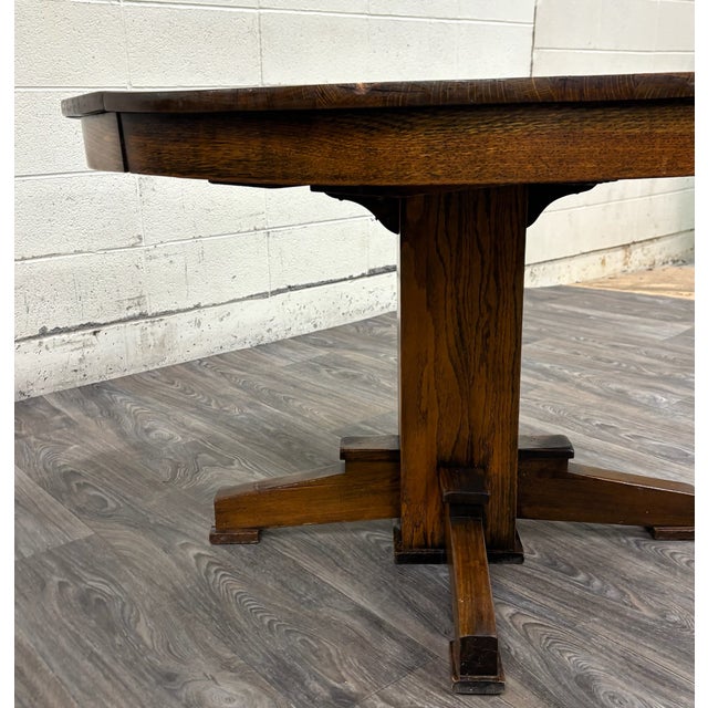 Antique Stickley Style Mission Arts and Crafts Tiger Oak Pedestal Dining Table For Sale - Image 9 of 10