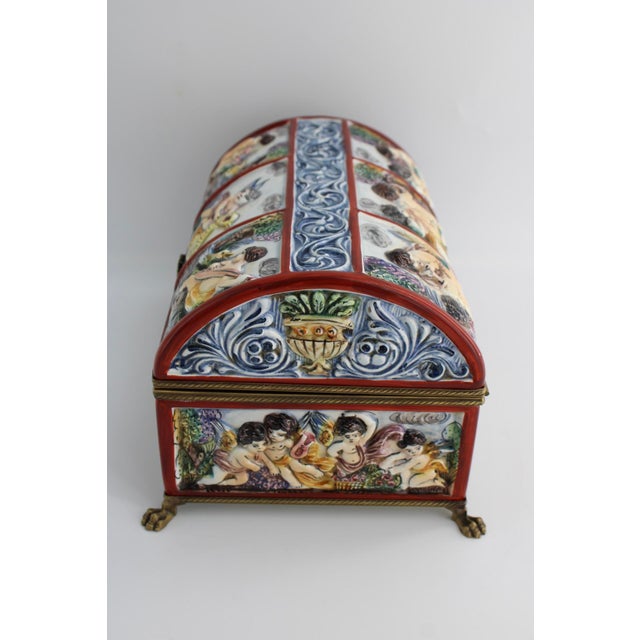 Italian 1950s Rare Large Italian Capodimonte Porcelain Majolica Box W/ Putti Relief For Sale - Image 3 of 11