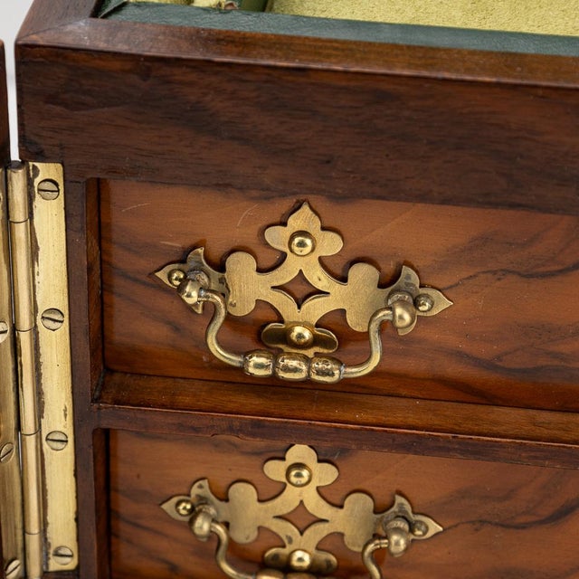 Late 19th Century Antique 19th Century Victorian Walnut & Glass Fronted Jewellery Box, 1890s For Sale - Image 5 of 18