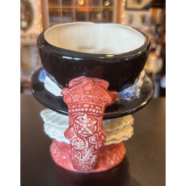 Royal Doulton 1940s Royal Doulton English Traditional Style Large Beefeater Toby Mug For Sale - Image 4 of 6