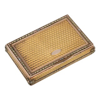 Antique German 3-Colour Gold Snuff Box, Hanau, 1850s For Sale