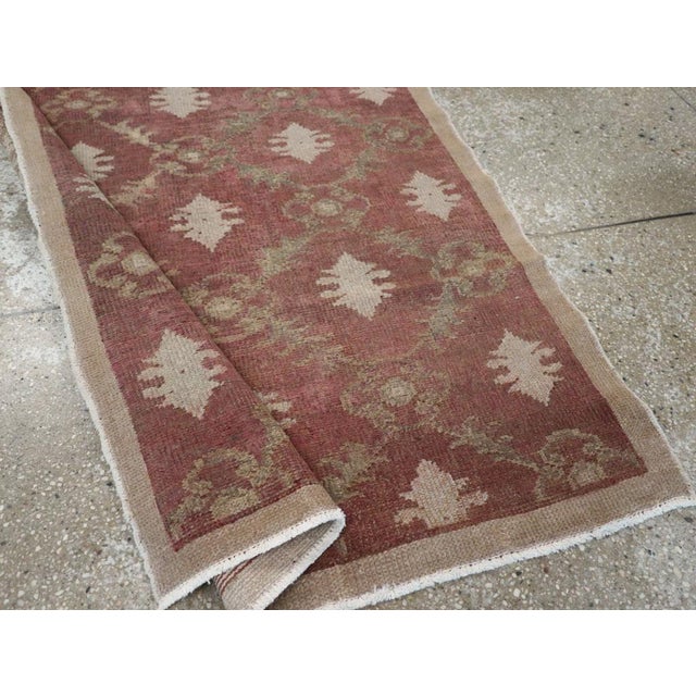 Galerie Shabab Collection Mid-20th Century Turkish Anatolian Throw Rug For Sale - Image 9 of 10