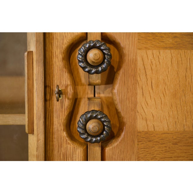 Mid-Century Modern Display Cabinet by Guillerme et Chambron with Ceramic Handles by Danikowski for Votre Maison, 1960s For Sale - Image 3 of 17