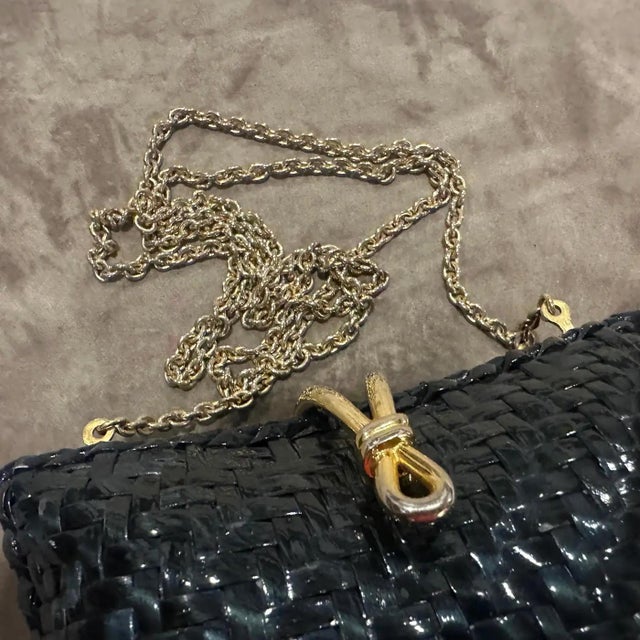 Contemporary 1970s Blue Wicker and Brass Square Shoulder Bag by Rodo For Sale - Image 3 of 13