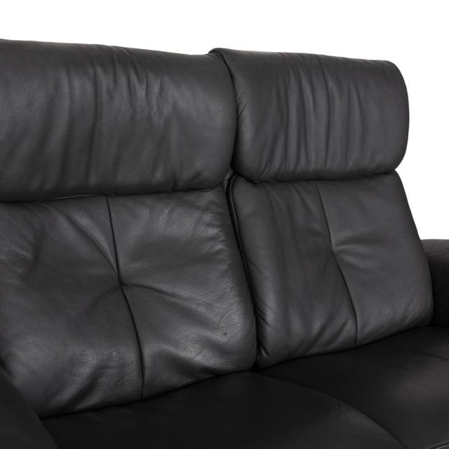 Metal Dark Grey Leather Varia Two-Seater with Manual Function from Mondo For Sale - Image 7 of 17