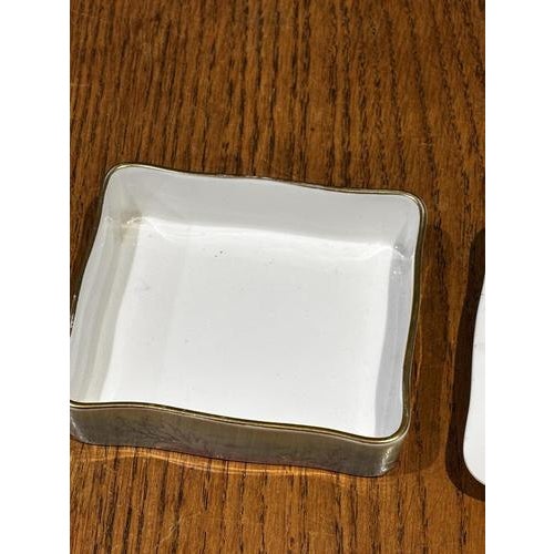 Fish Decorated Porcelain Trinket Box from Taylor For Sale - Image 5 of 8