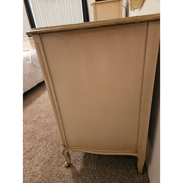 French Provincial 1920s Drexel Dresser For Sale - Image 3 of 5