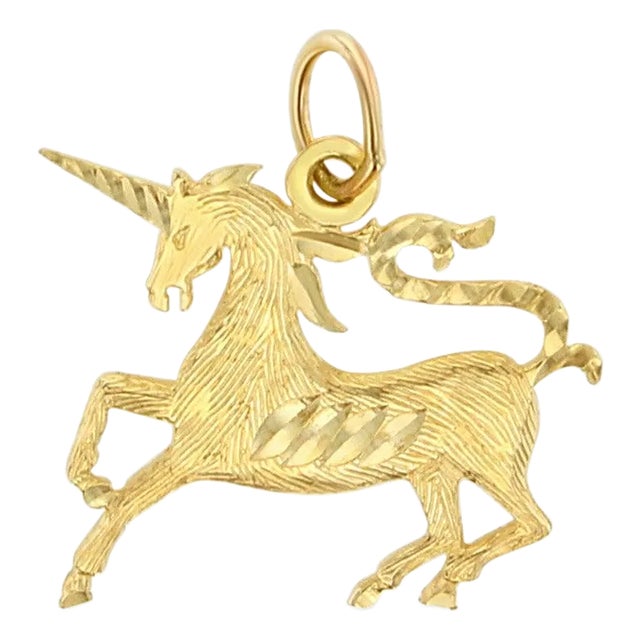 Unicorn Necklace with Diamond Cuts 14k Yellow Gold 16" For Sale