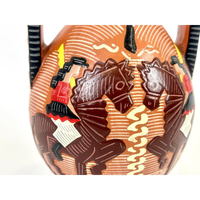 Sardinian Terracotta Amphora attributed to Carmen Nuovo, 1970s For Sale - Image 6 of 14