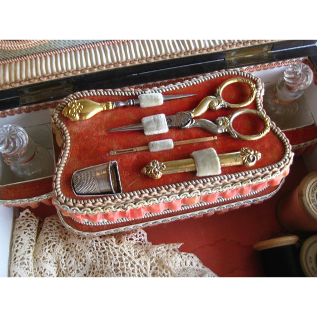 French Mid 19th Century French Napoleon III Sewing Box For Sale - Image 3 of 10
