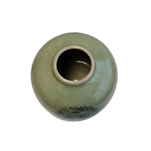 Chinoiserie Vintage Mengrai Kilns Pomegranate Celadon Vase For Sale - Image 3 of 4