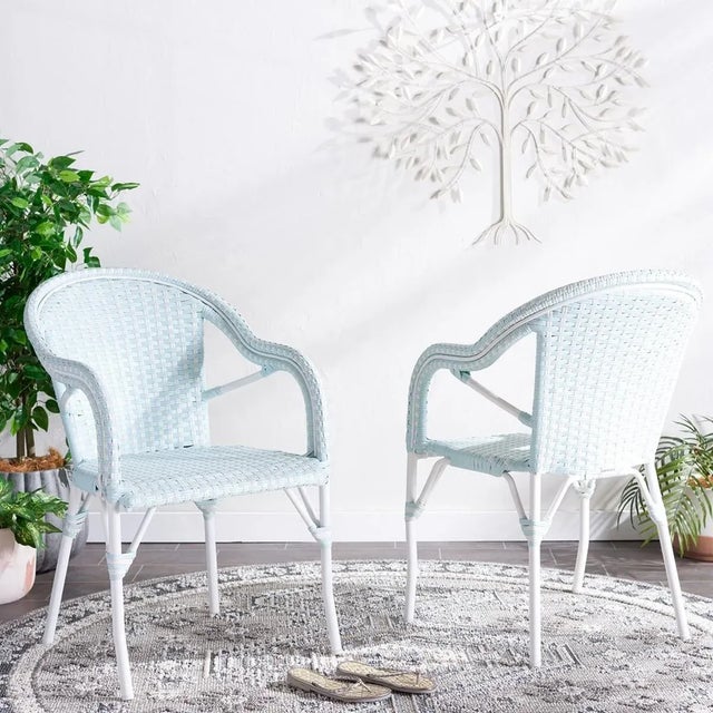 Complement any outdoor space with the breezy charm and warmth of our California armchair. It updates the time-honored...