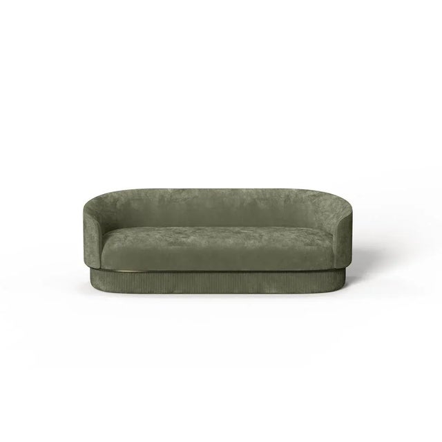 Gentle was born from the desire to combine a simple and comfortable shell with a decorated and characterizing base. In...