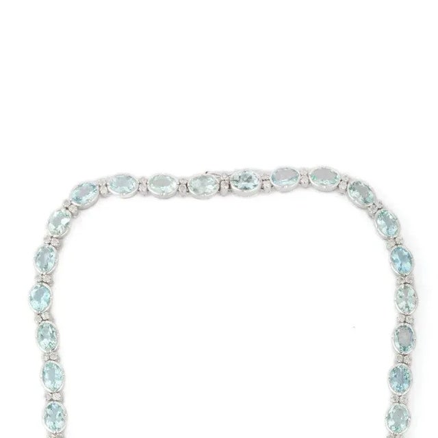 Sky Blue 27.5 Carat Aquamarine Chic Blue Necklace With 1.85ct Diamonds by VRJewels For Sale - Image 8 of 14