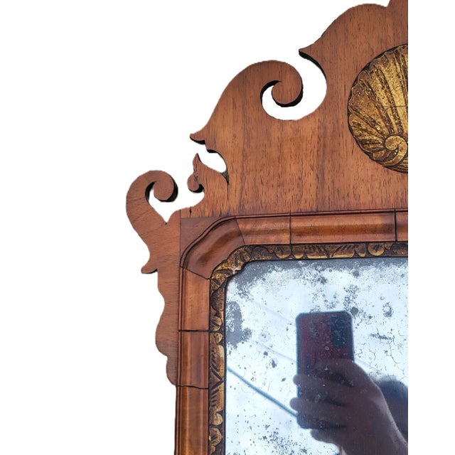18th C American Mahogany & Gilt Chippendale Shell Carved Mirror For Sale - Image 4 of 12