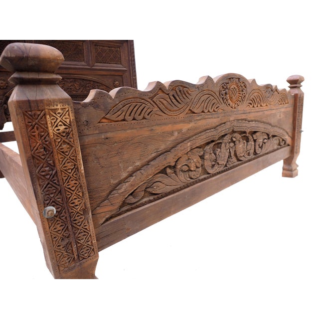 Wood Vintage Double Bed, Swat-Tal, Pakistan For Sale - Image 7 of 17