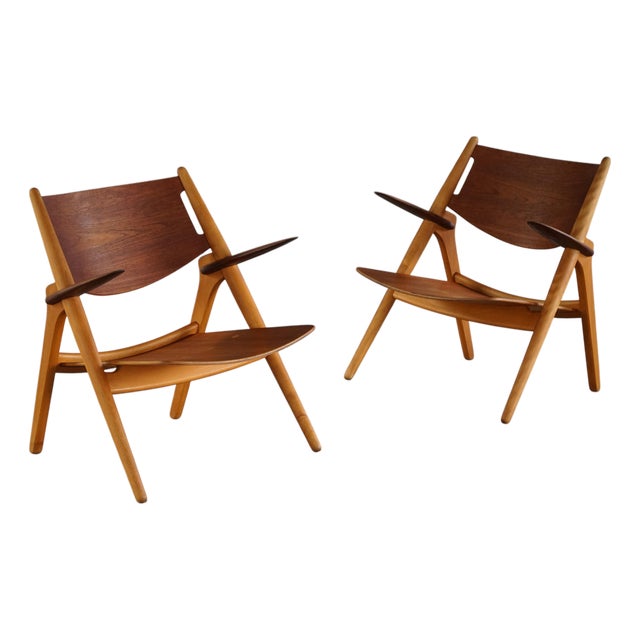 CH28 Armchairs by Hans J. Wegner for Carl Hansen & Søn, 1950s, Set of 2 For Sale