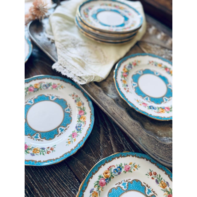 Vintage Crown Staffordshire Lyric Tunis Blue Bread Plates – Set of 9 – Fine Bone China England – 1930s–1950s For Sale - Image 11 of 12
