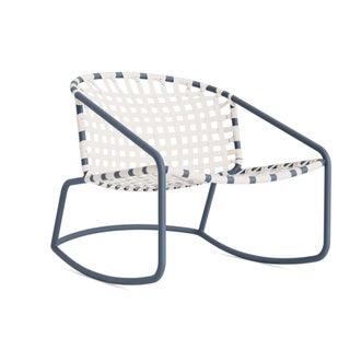 Brown Jordan Kantan Aluminum Motion Lounge Chair in Sapphire with White Suncloth Strapping For Sale