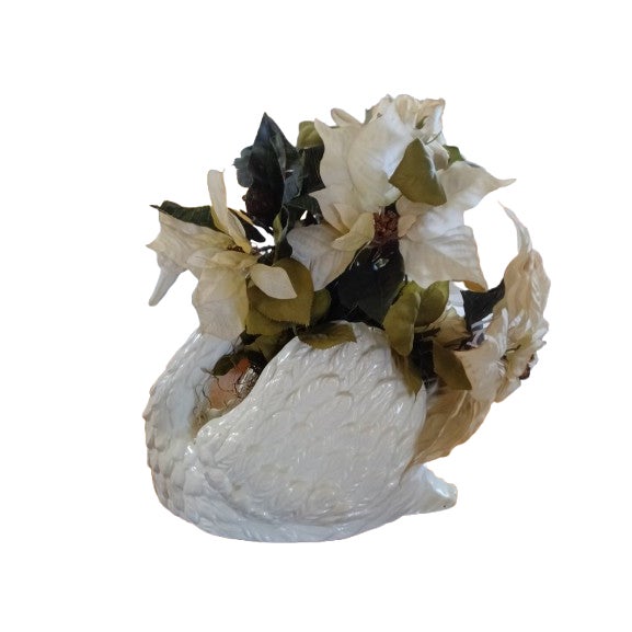 1960s Exclusively Made for Neiman Marcus Porcelain Swan Made in Spain For Sale In Dallas - Image 6 of 6